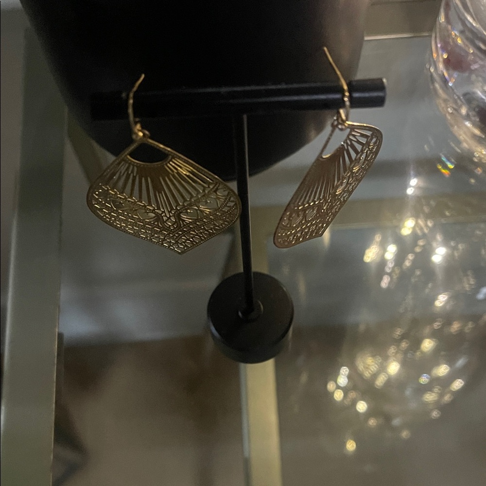 Intricate Filigree Teardrop Earrings in Gold - Picture 2 of 2
